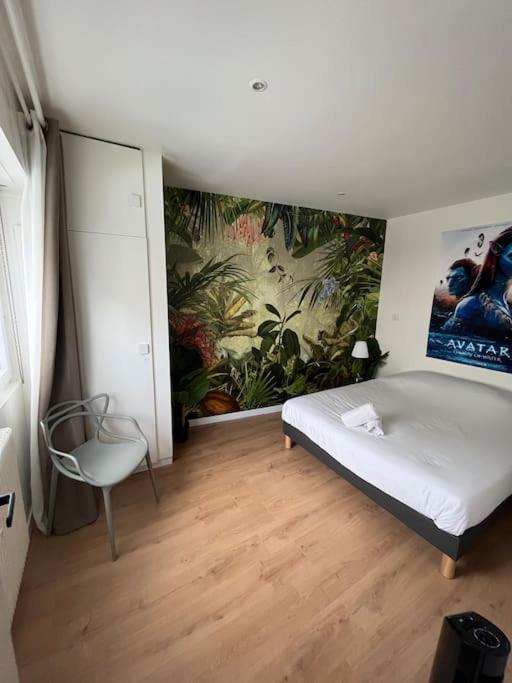 Hollywood 9 People - Khbnb Center Apartment
