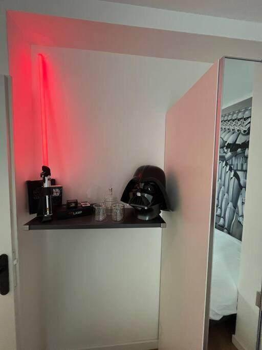 Hollywood 9 People - Khbnb Center *