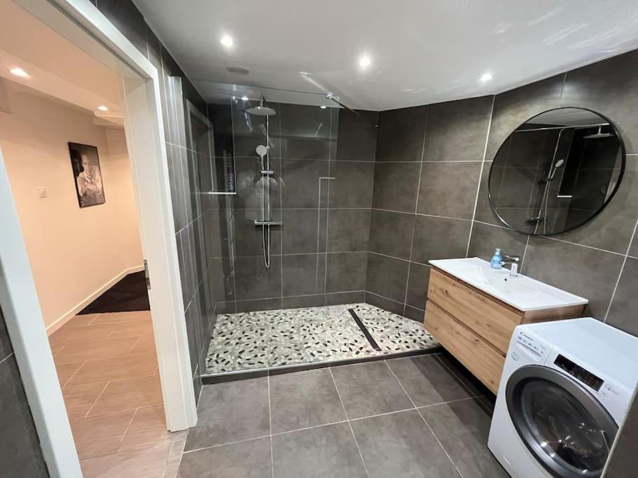 Hollywood 9 People - Khbnb Center Appartement