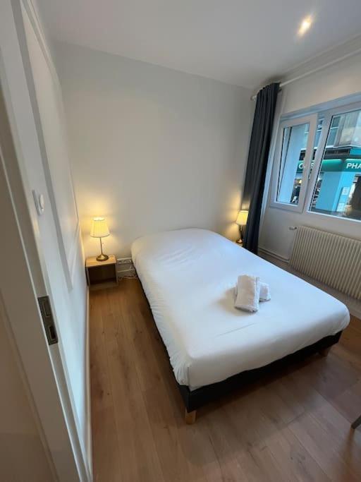 Hollywood 9 People - Khbnb Center Appartement